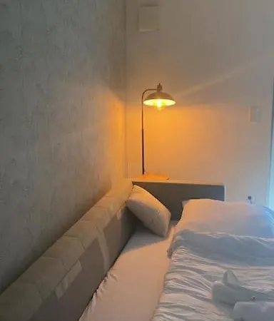 Doreyhome P5 - Zentrale Fuer 5 Pers Nahe Der Altstadt - Parkplatz - Wlan Apartment